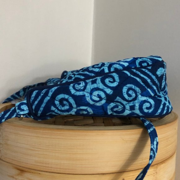 ⬇️ Vera Bradley Cuban Tiles Little Crossbody - Picture 8 of 13